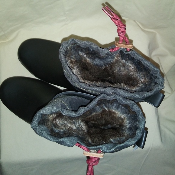 Rain boots - Picture 2 of 5